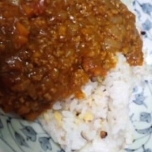 市販ルーで簡単まったりドライカレー